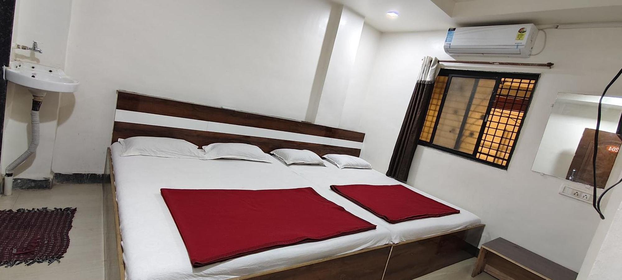 Sai Ganesh Guest House Shirdi Ruang foto